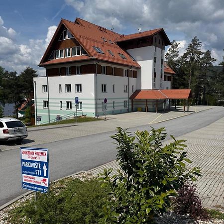 Apartman Kapy Lipno 伏尔塔瓦河畔利普诺 外观 照片